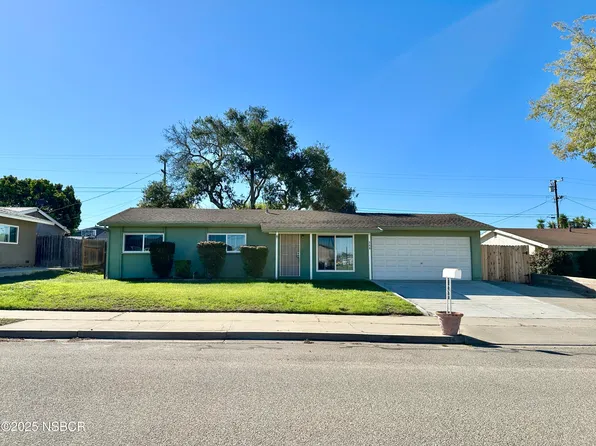 288 Jullien Dr, Santa Maria, CA 93455