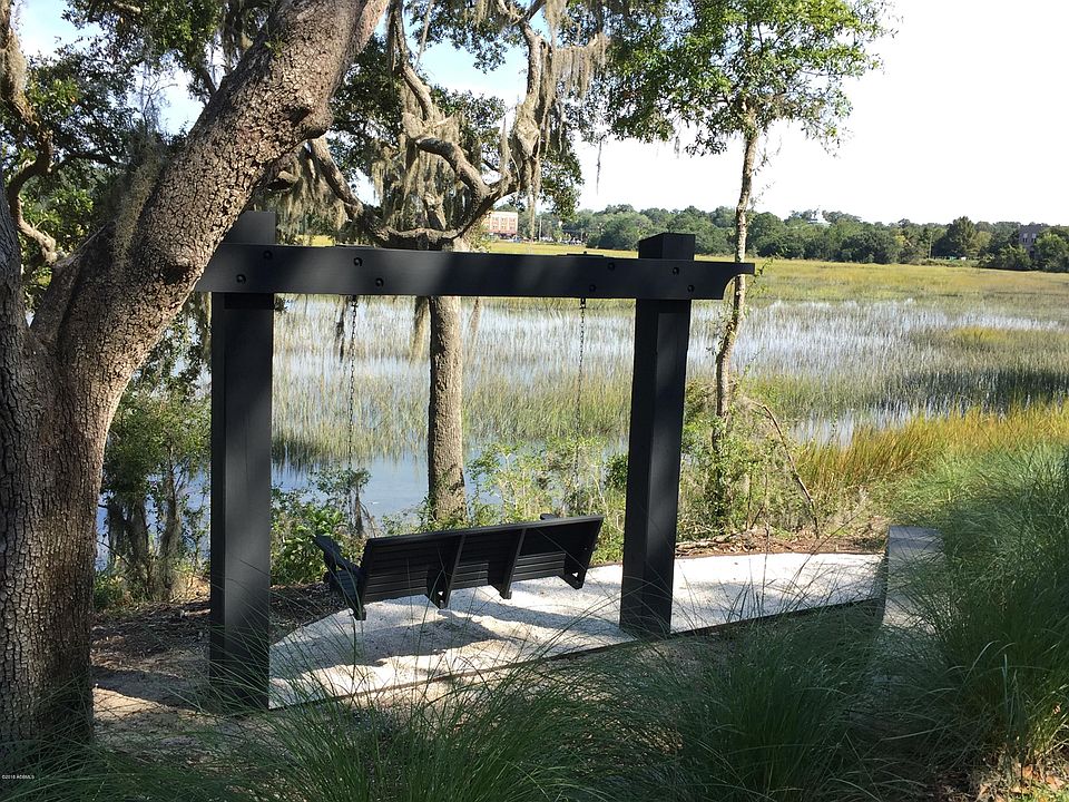 1st image of 16 City Walk Way