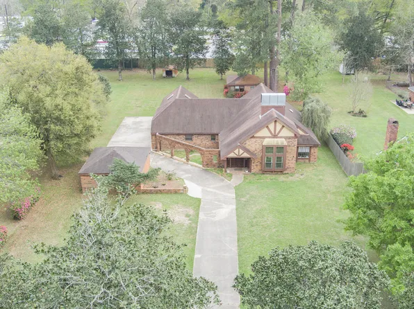 1776 Blanchet Dr, Lafayette, LA 70501