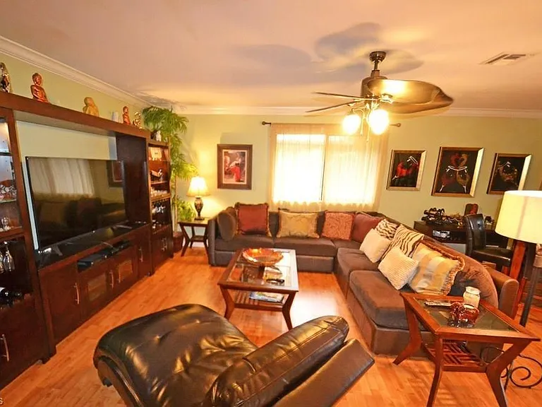 27750 Hacienda East Blvd #208B — Photo 2