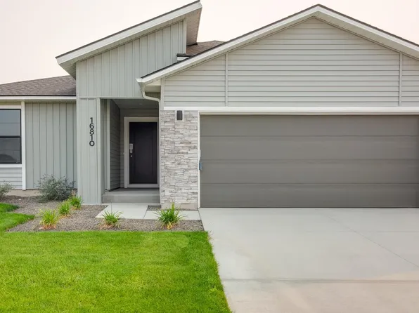 864 W Jasper St, Emmett, ID 83617