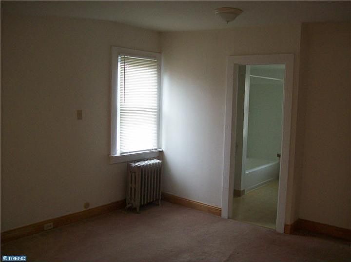 2nd image of 1403 Saint Charles Pl