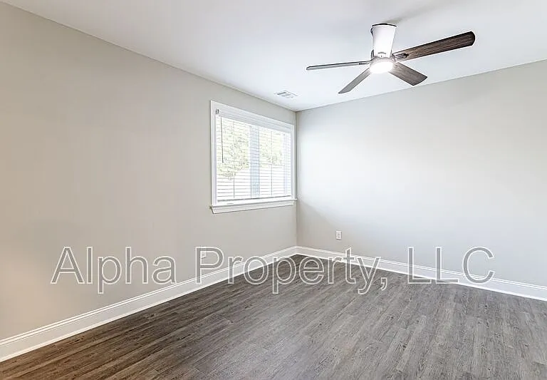 14 Alderly Way — Photo 18