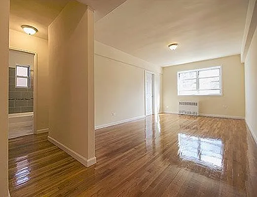 Rented by SW Queens Mezzanine | media 9