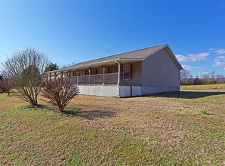 6415 Upper East Valley Rd, Pikeville, TN 37367