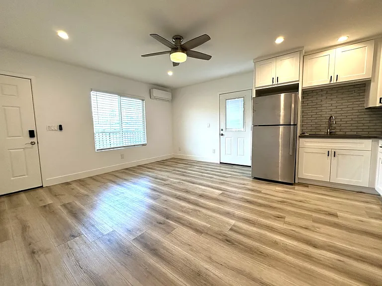 Beautifully Remodeled Property in Prime North Park Location — Photo 13