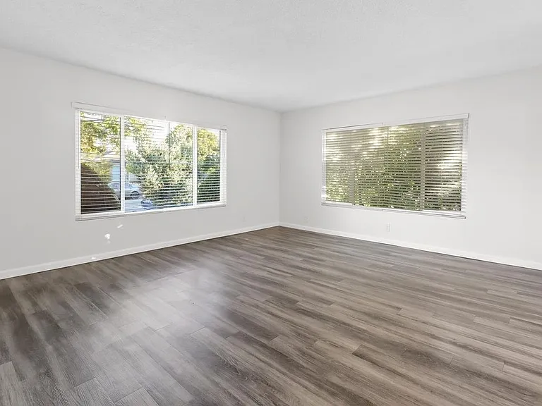 1831 Pearl St #1 — Photo 5