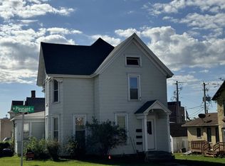 202 W Pleasant St, Portage, WI 53901