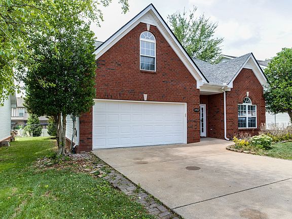 2nd image of 2463 Oak Hill Dr