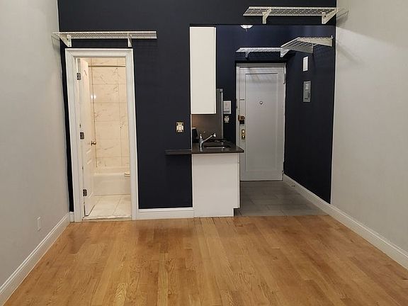 2nd image of 16 W 76th St APT 2RW