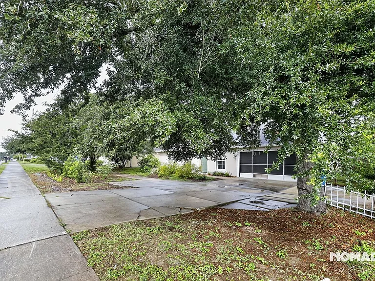 14169 Spring Hill Dr — Photo 32
