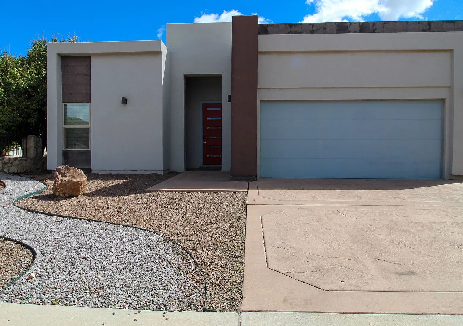 6412 Harapon St Modern Living Upper Valley home — Photo 1