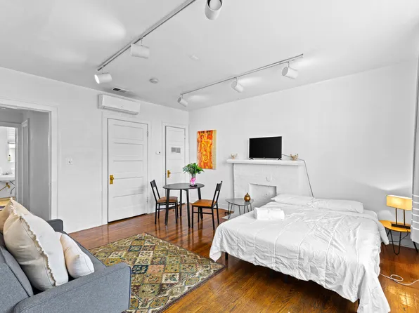 854 N High St APT E, Columbus, OH 43215