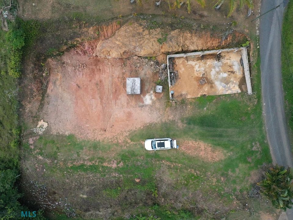 1st image of Bo Arenas