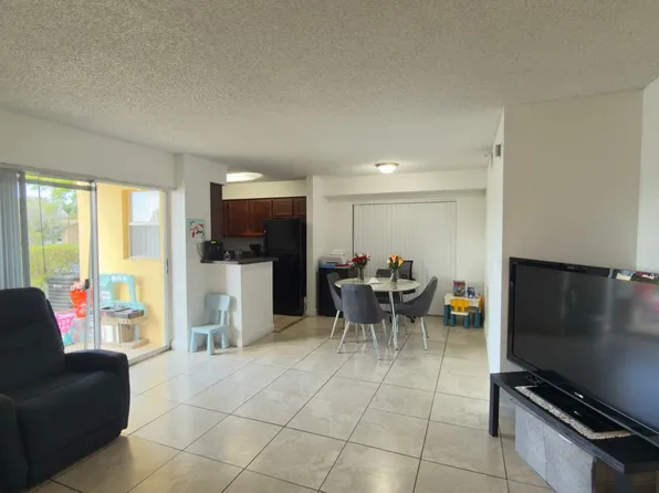 7610 Westwood Dr, Fort Lauderdale, FL