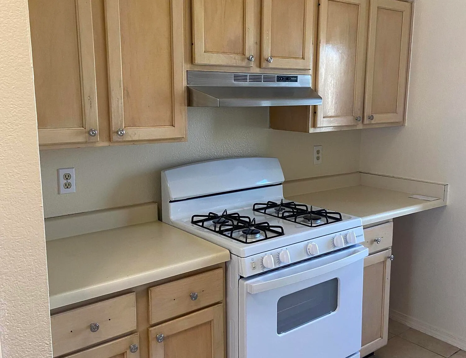 2 bed, 10980 sqft, $975 — Photo 3