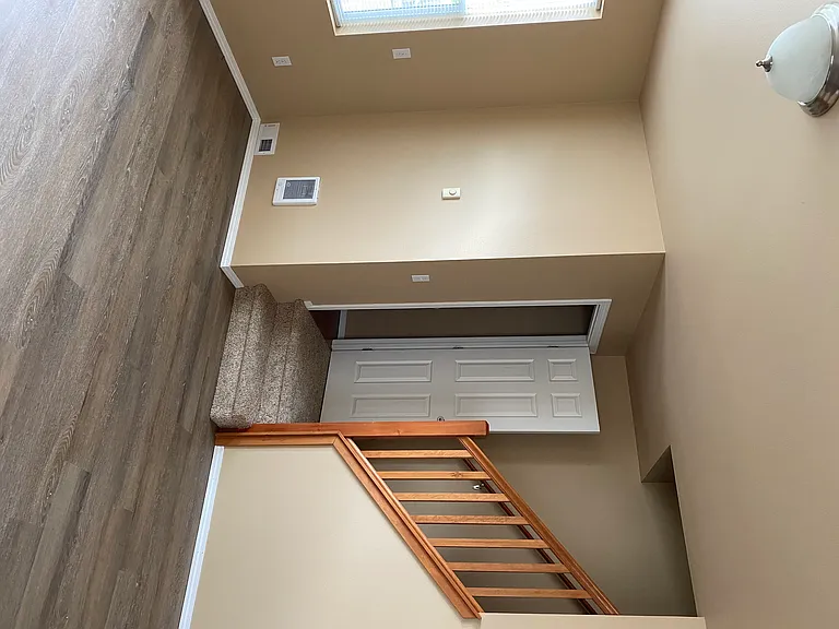 1218 8th St W — Photo 3