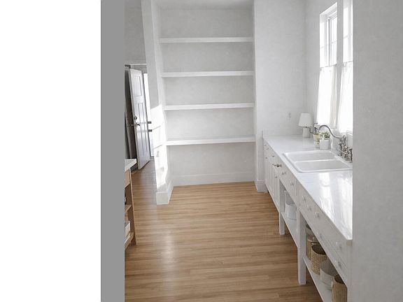 5th image of 1904 Pigeon Point Rd