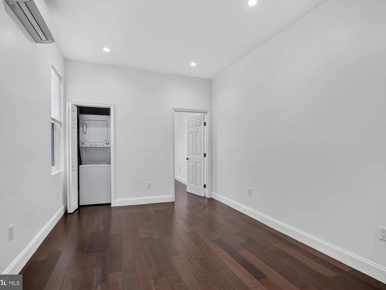3 bed, 2.0 bath, 1620 sqft, $1,995 — Photo 4