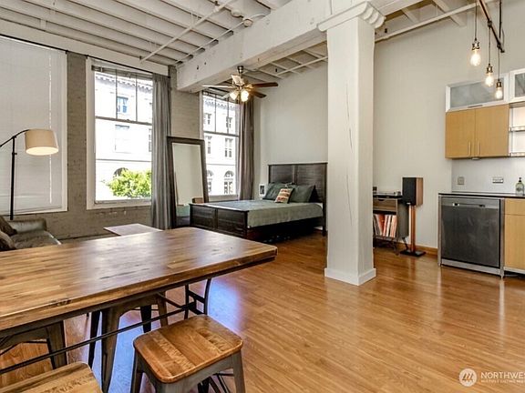 4th image of 1120 Cliff Street #211