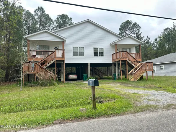 6061/6063 W Benton St, Bay Saint Louis, MS 39520