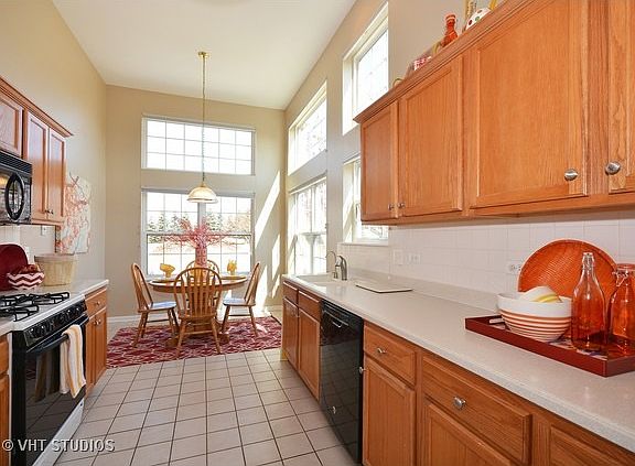 2nd image of 3109 Renard Ln