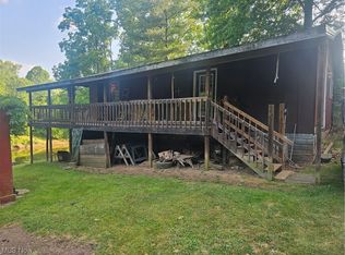 439 Exline Camp Rd, Elizabeth, WV 26143