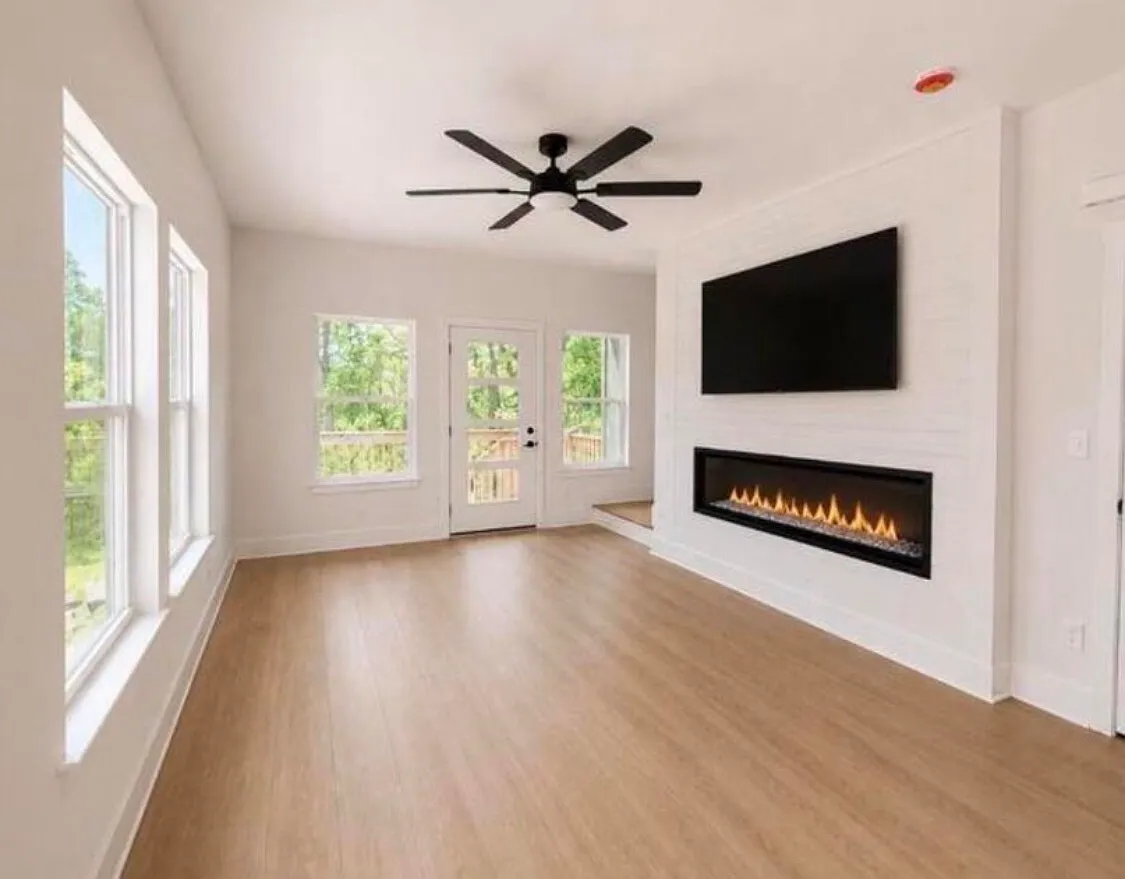 2 bed, 2.5 bath, 1150 sqft, $1,700 — Photo 1