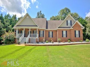 230 Perry Creek Dr, Fayetteville, GA