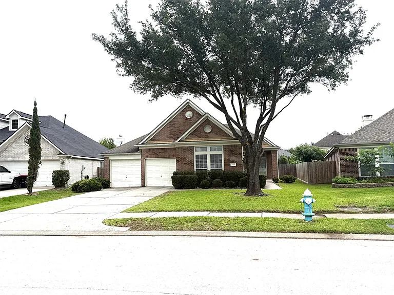 2507 Atwood Glen Ln — Photo 1