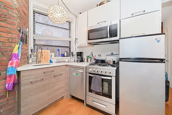 Rented by Living New York | media 12