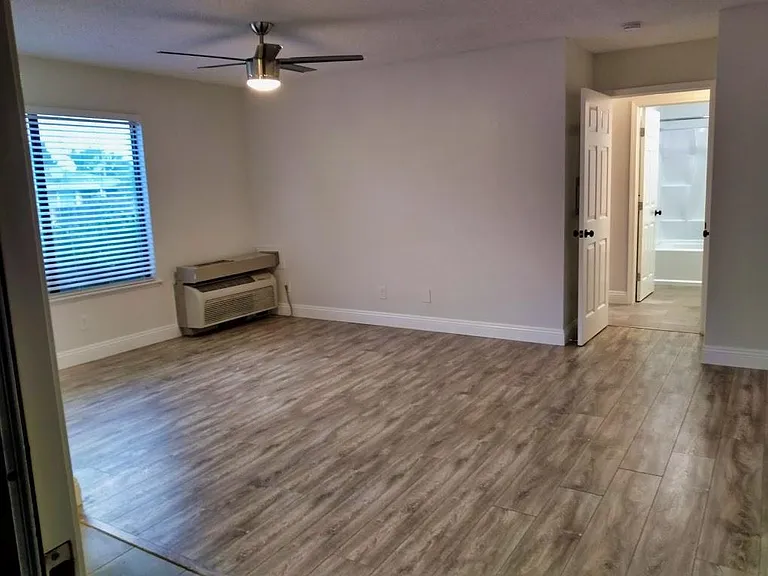 1240 Dealynn St #9 — Photo 19