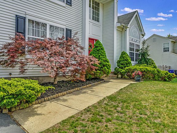 4th image of 278 Ashewood Ct