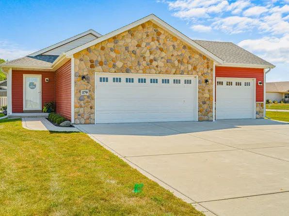 179 S Meadow Ln, Wheatfield, IN 46392
