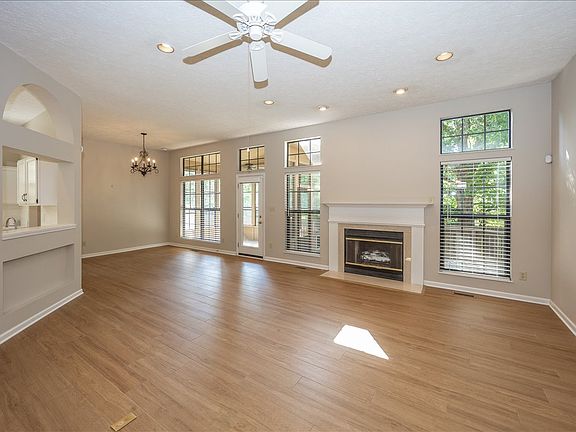 5th image of 11179 Avery Row