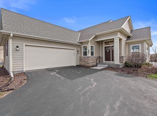 17955 Ashlea DRIVE #10, Brookfield, WI
