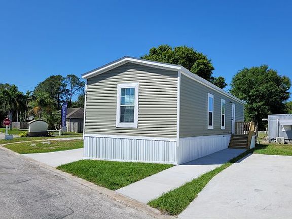 2nd image of 4000 24th St N #104