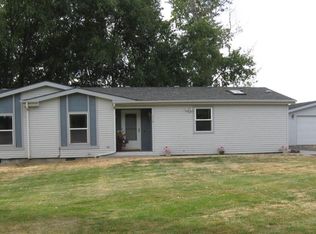 570 Mapleway Rd, Selah, WA 98942