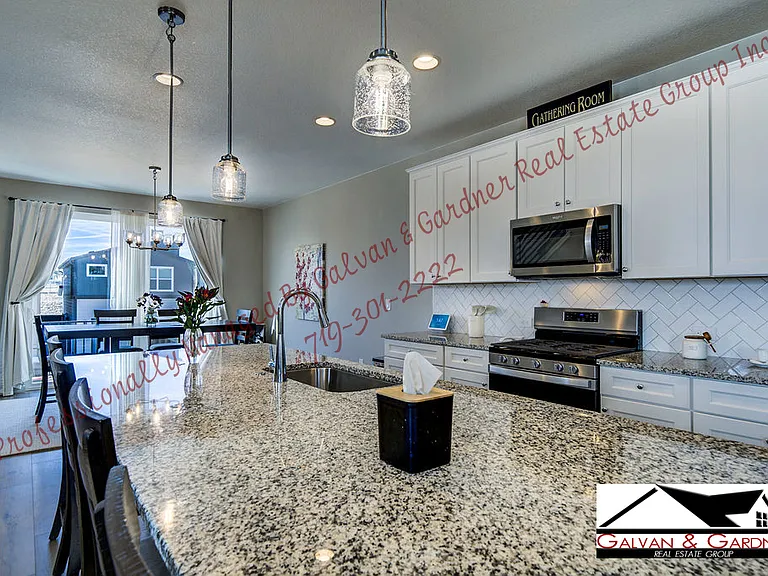 2423 Pony Club Ln — Photo 35