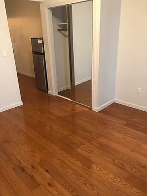 Rented by Alexander Bilu, LREB | media 9