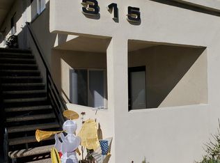 315 8th St #B, Seal Beach, CA 90740