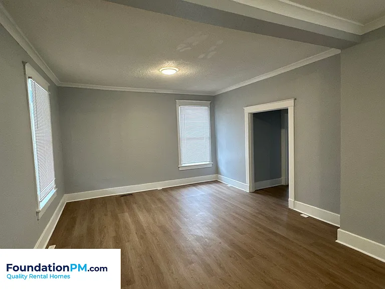 1688 Glenview Ave — Photo 8