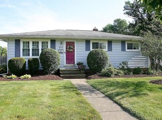 273 Buckeye Dr, Berea, OH 44017