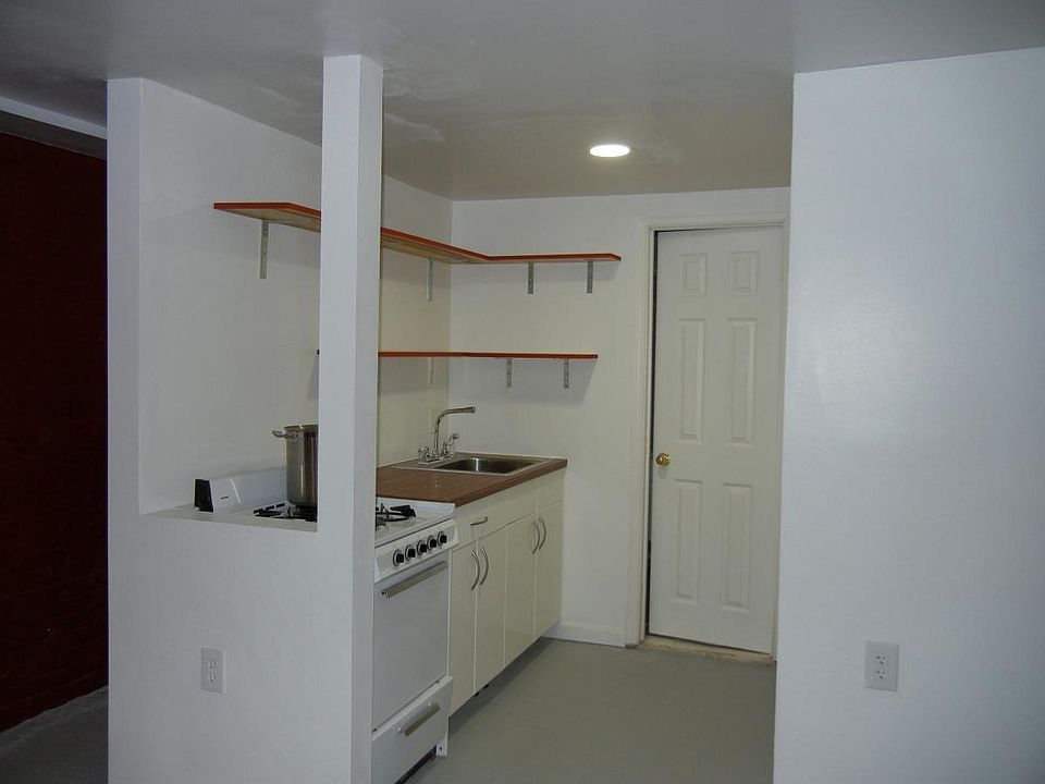 2nd image of 1212 Montello Ave NE