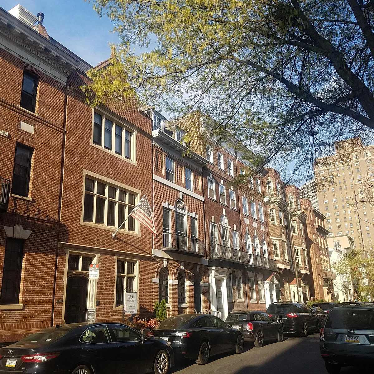Tree lined quiet block of Locust St. - 2141 Locust St #2F
