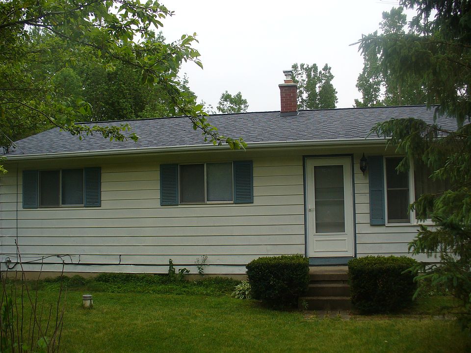 2nd image of 6467 Chicago Rd