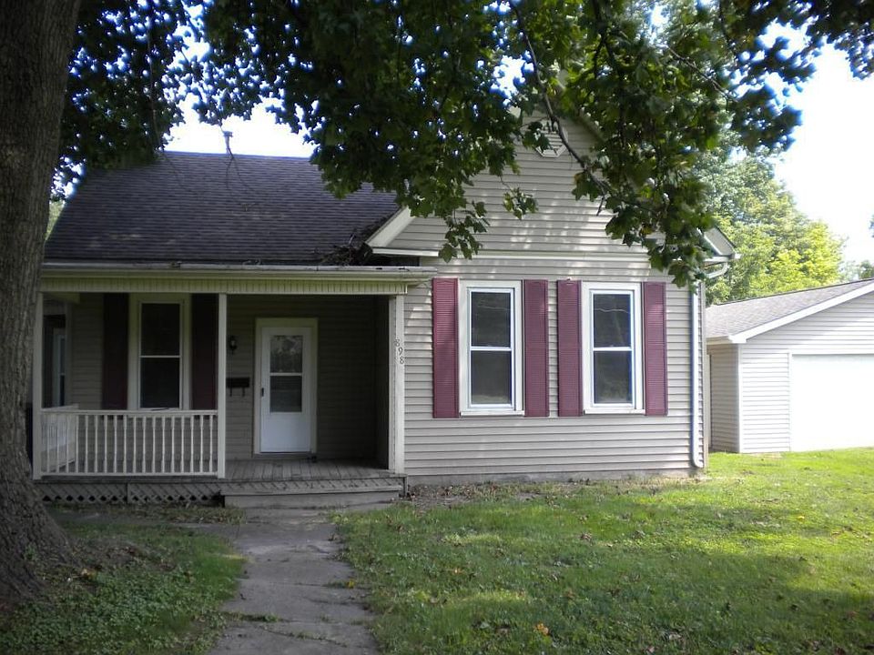 2nd image of 898 Routt St