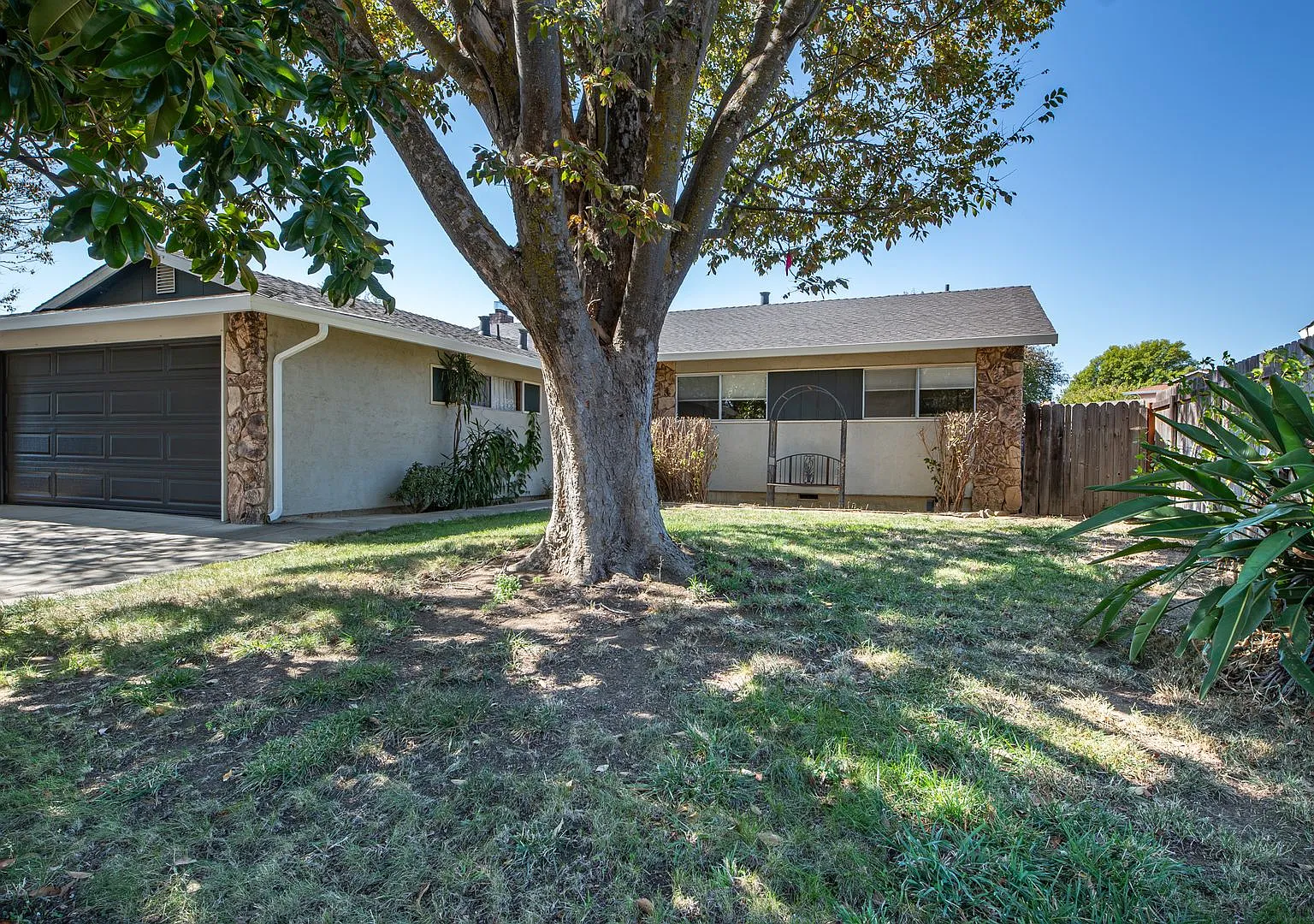 4 Bedroom 2 Bath in Vacaville! — Photo 1