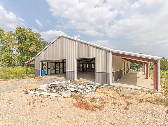 2nd image of 1240 County Road 488