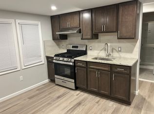 92 Nichols St #94-94R, Newark, NJ 07105